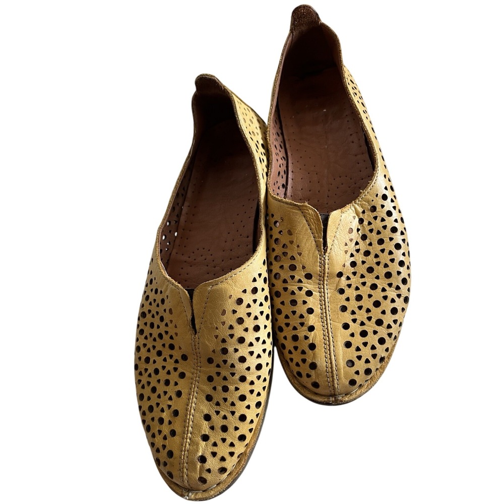 Ethan Valdez Madrid Mustard Leather Cutout Flats Women's EU 39 Slip On